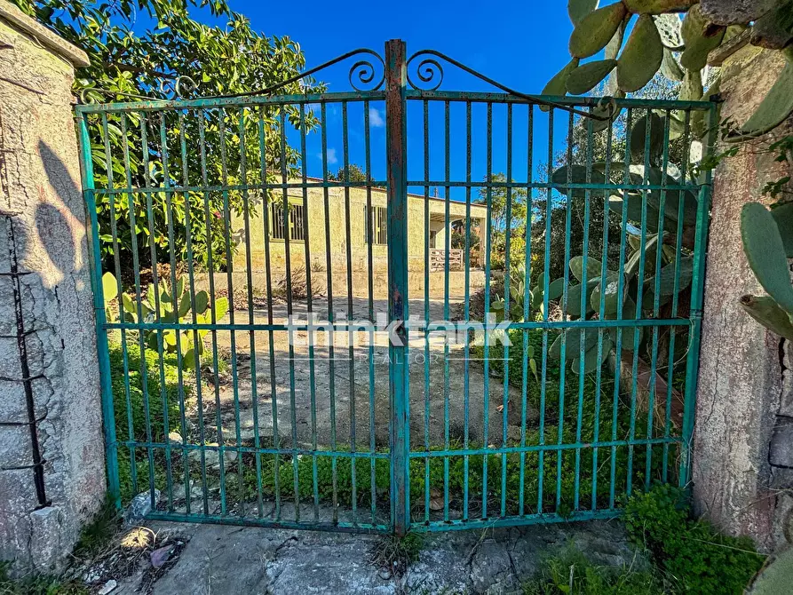 Immagine 30 di Villa in vendita  in Via Volpicelli a Siracusa