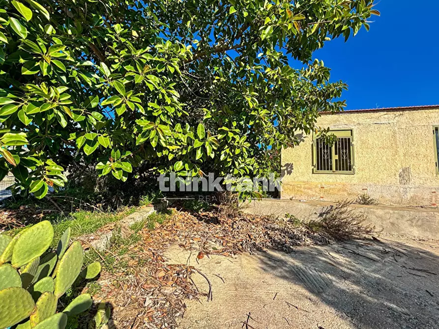 Immagine 19 di Villa in vendita  in Via Volpicelli a Siracusa