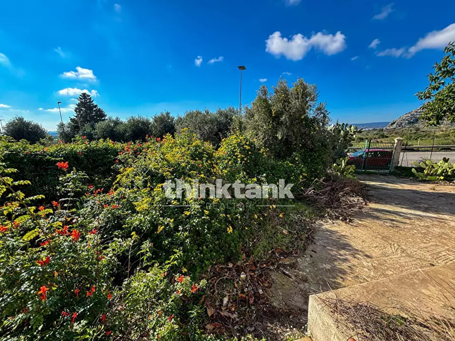 Immagine 28 di Villa in vendita  in Via Volpicelli a Siracusa
