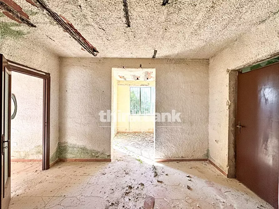 Immagine 10 di Villa in vendita  in Via Volpicelli a Siracusa