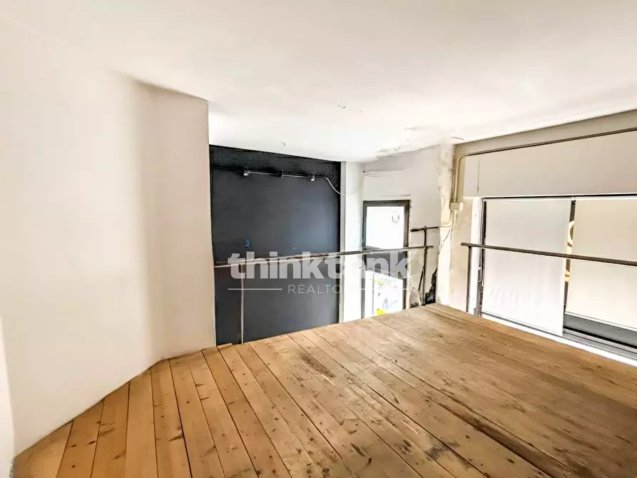 Immagine 7 di Negozio in affitto  in Via Demostene a Siracusa