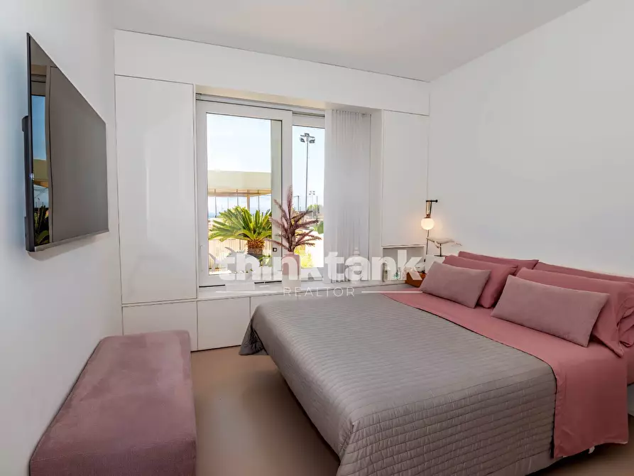 Immagine 30 di Villa in vendita  in Via Cervia a Ragusa