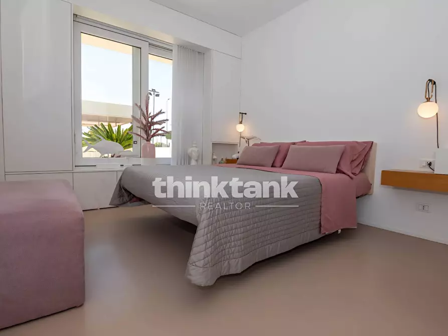 Immagine 34 di Villa in vendita  in Via Cervia a Ragusa