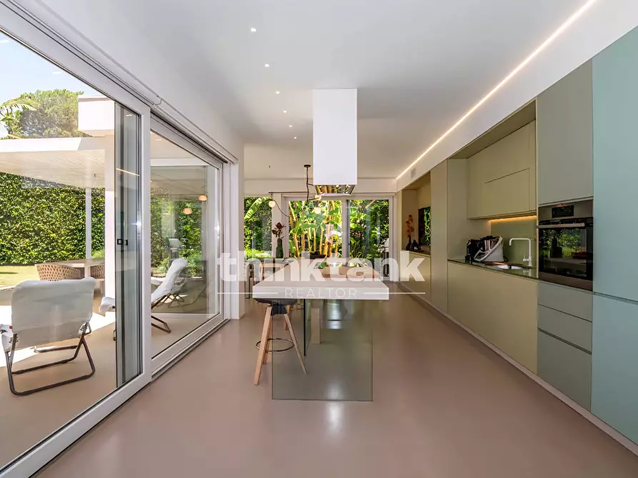 Immagine 9 di Villa in vendita  in Via Cervia a Ragusa