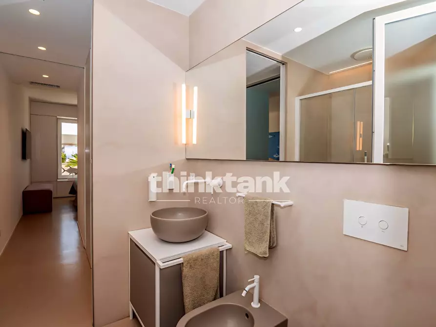 Immagine 40 di Villa in vendita  in Via Cervia a Ragusa