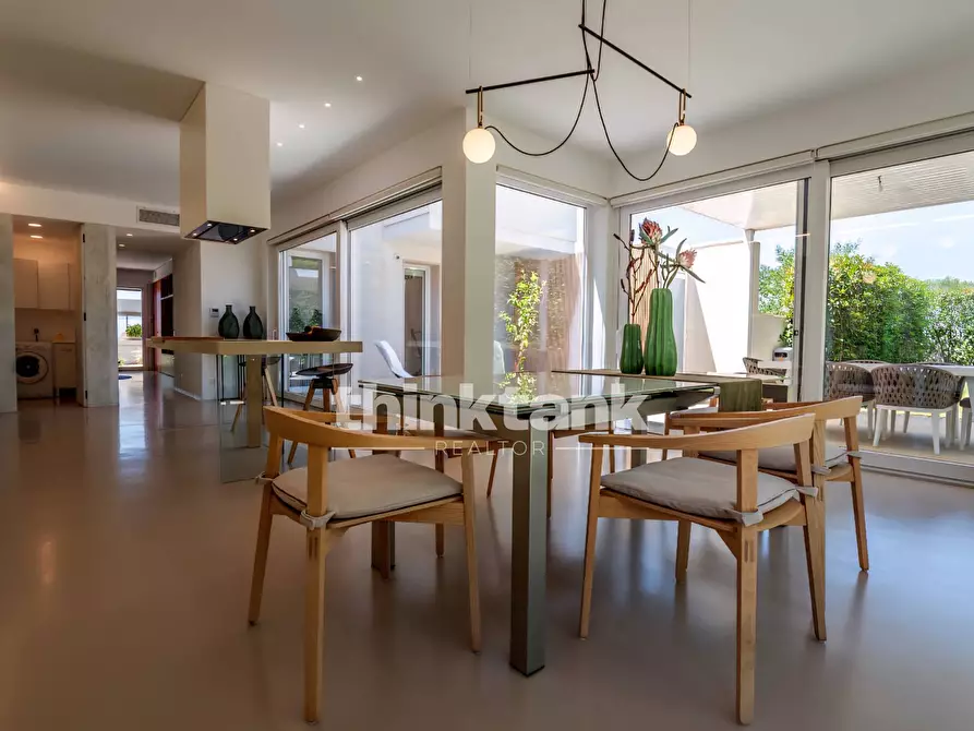 Immagine 18 di Villa in vendita  in Via Cervia a Ragusa