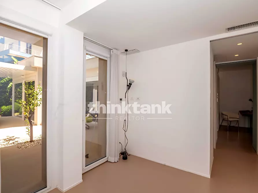 Immagine 41 di Villa in vendita  in Via Cervia a Ragusa