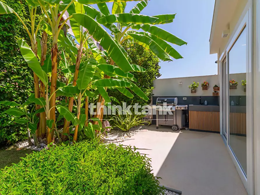 Immagine 55 di Villa in vendita  in Via Cervia a Ragusa