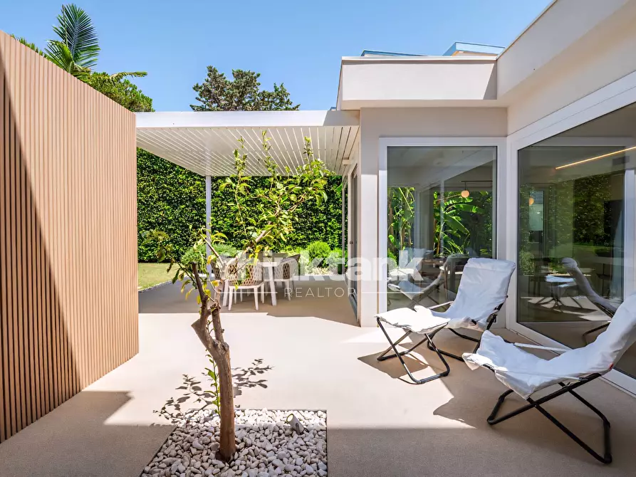 Immagine 8 di Villa in vendita  in Via Cervia a Ragusa