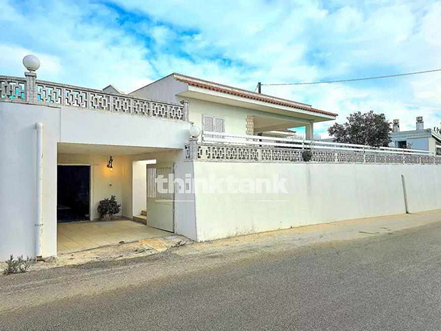 Immagine 34 di Villa in vendita  in Via del Giglio a Ispica