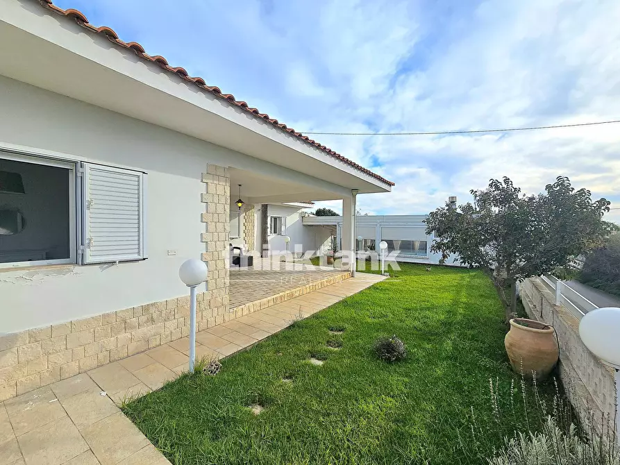 Immagine 8 di Villa in vendita  in Via del Giglio a Ispica