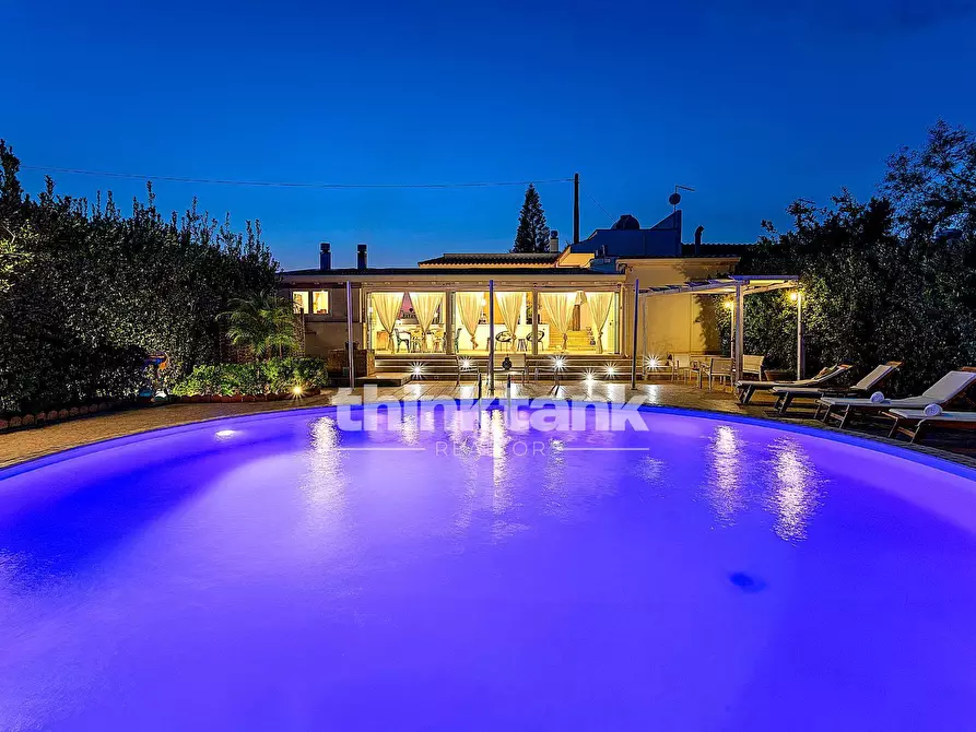 Immagine 38 di Villa in vendita  in Via del Giglio a Ispica