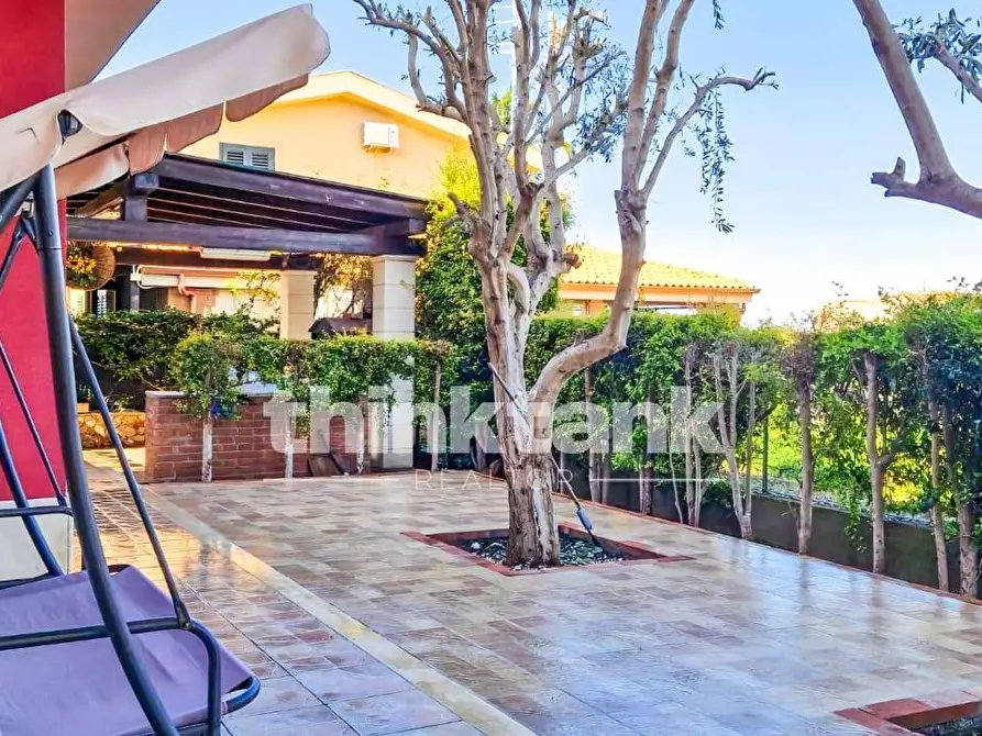 Immagine 1 di Villa in vendita  in contrada uliveto 12 a Augusta