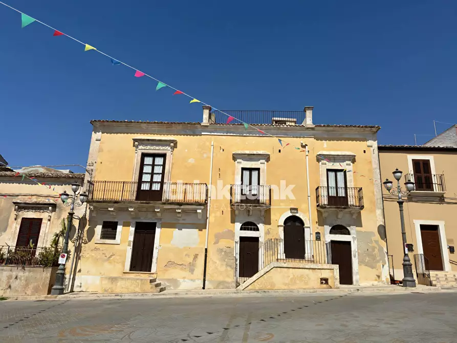 Immagine 2 di Villa in vendita  in Piazza Sant' Antonio snc a Ispica