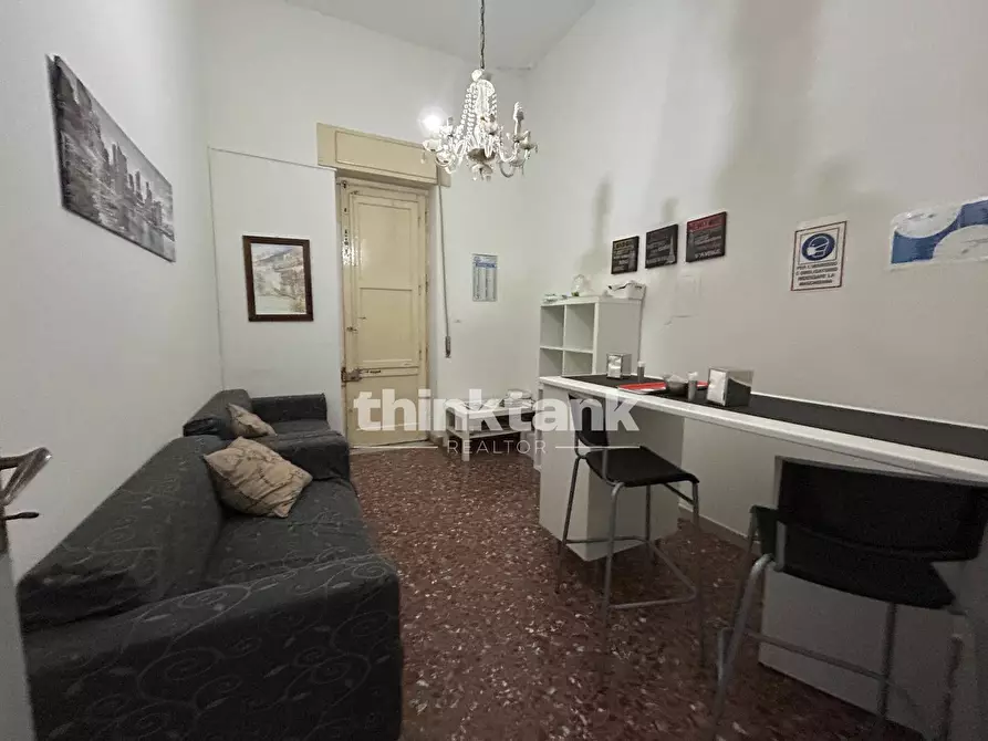 Immagine 3 di Locale commerciale in affitto  in Viale della Regione a Nicolosi