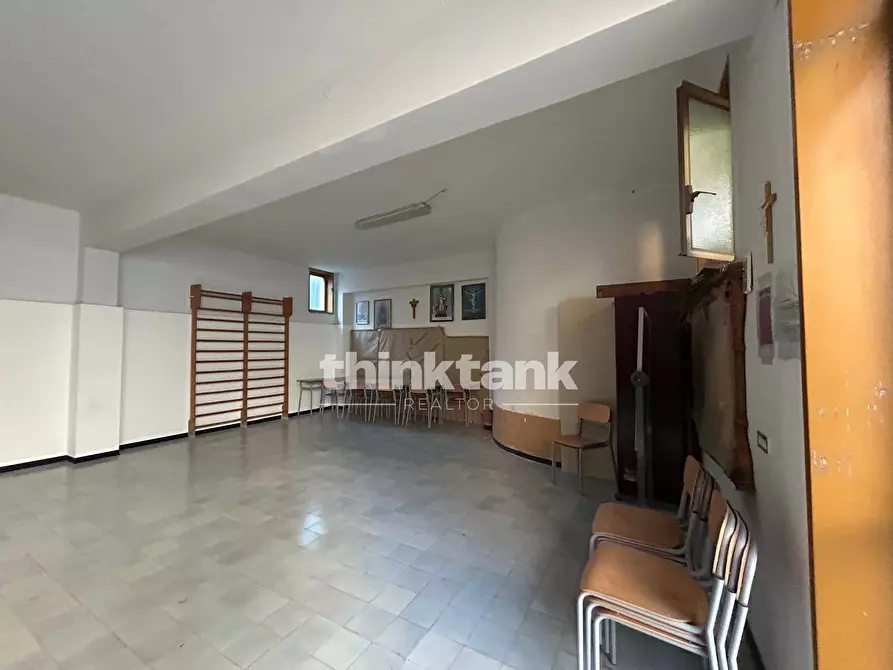 Immagine 7 di Locale commerciale in affitto  in Viale della Regione a Nicolosi