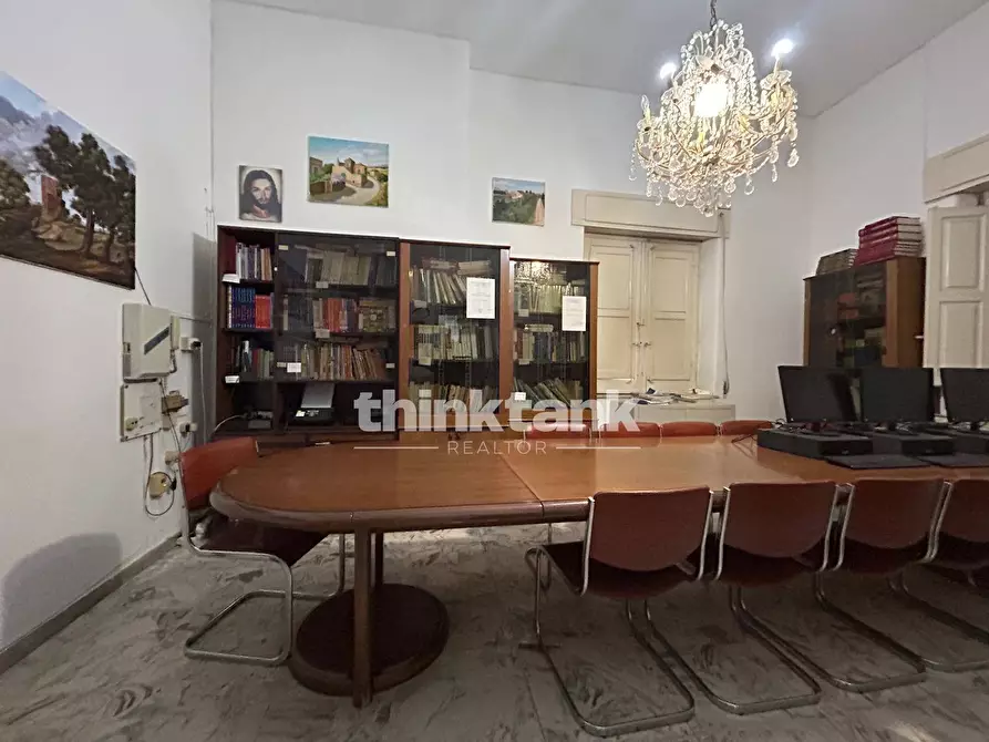 Immagine 15 di Locale commerciale in affitto  in Viale della Regione a Nicolosi