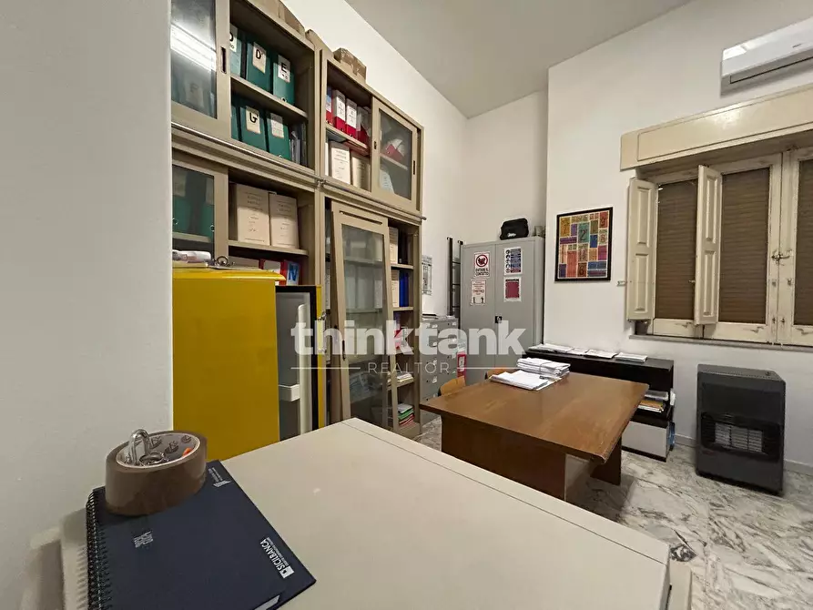 Immagine 27 di Locale commerciale in affitto  in Viale della Regione a Nicolosi