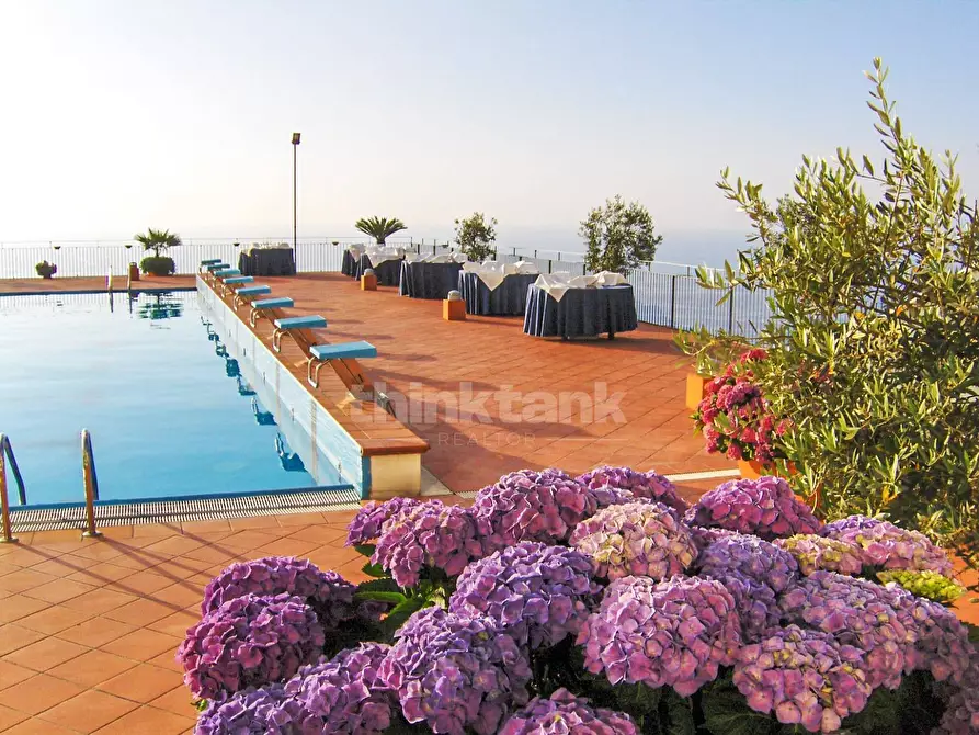 Immagine 10 di Albergo/B&B/Residence in vendita  in Via Libertà snc a Parghelia