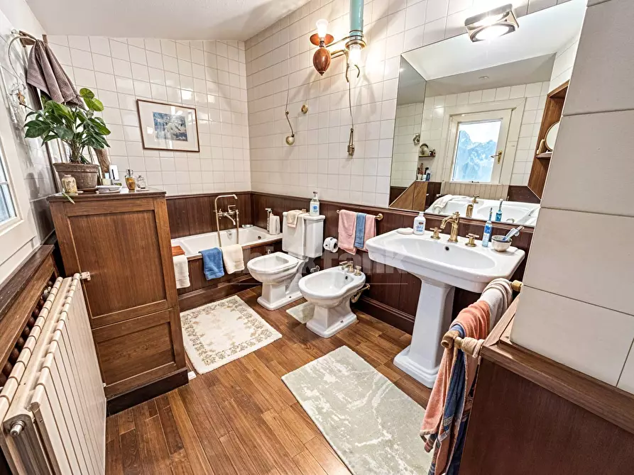 Immagine 19 di Villa in vendita  in Via Pergusa snc a Enna