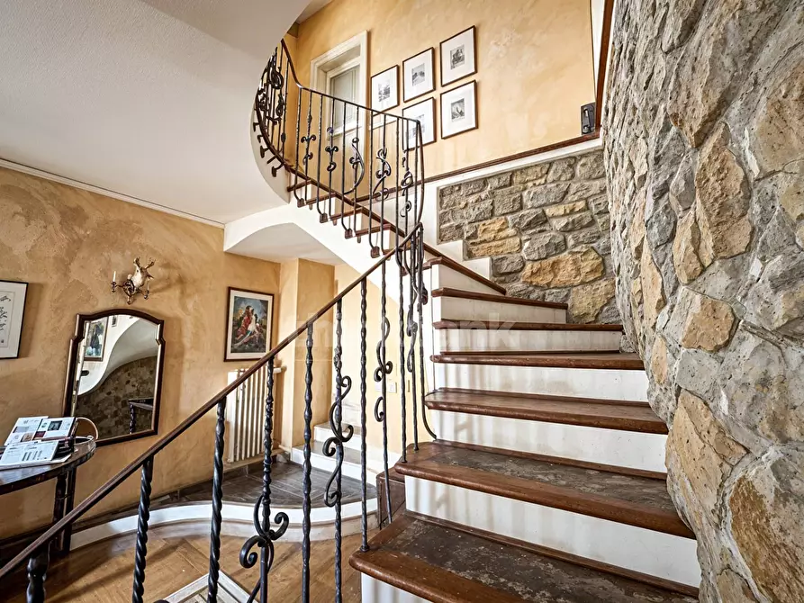 Immagine 21 di Villa in vendita  in Via Pergusa snc a Enna