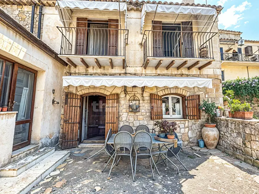 Immagine 4 di Villa in vendita  in Via Pergusa snc a Enna