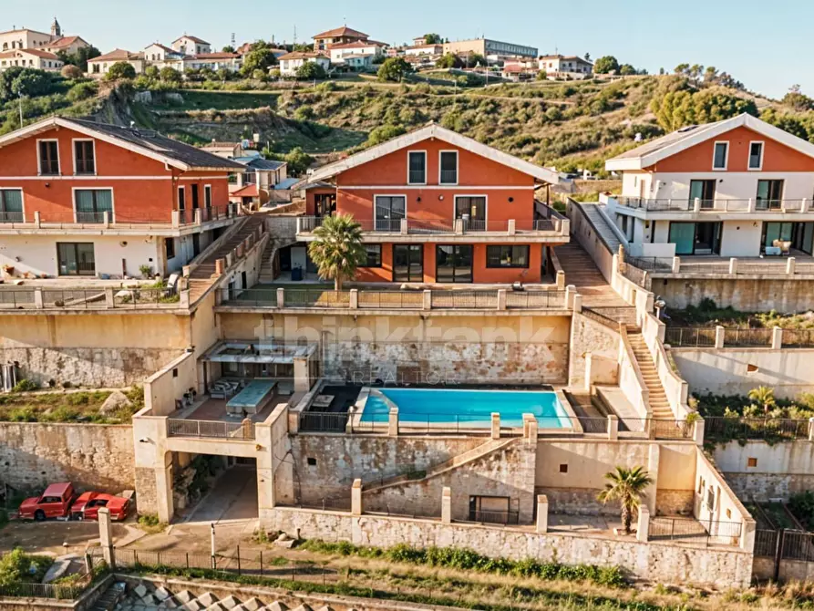 Immagine 10 di Villa in vendita  in Torre Faro snc a Messina