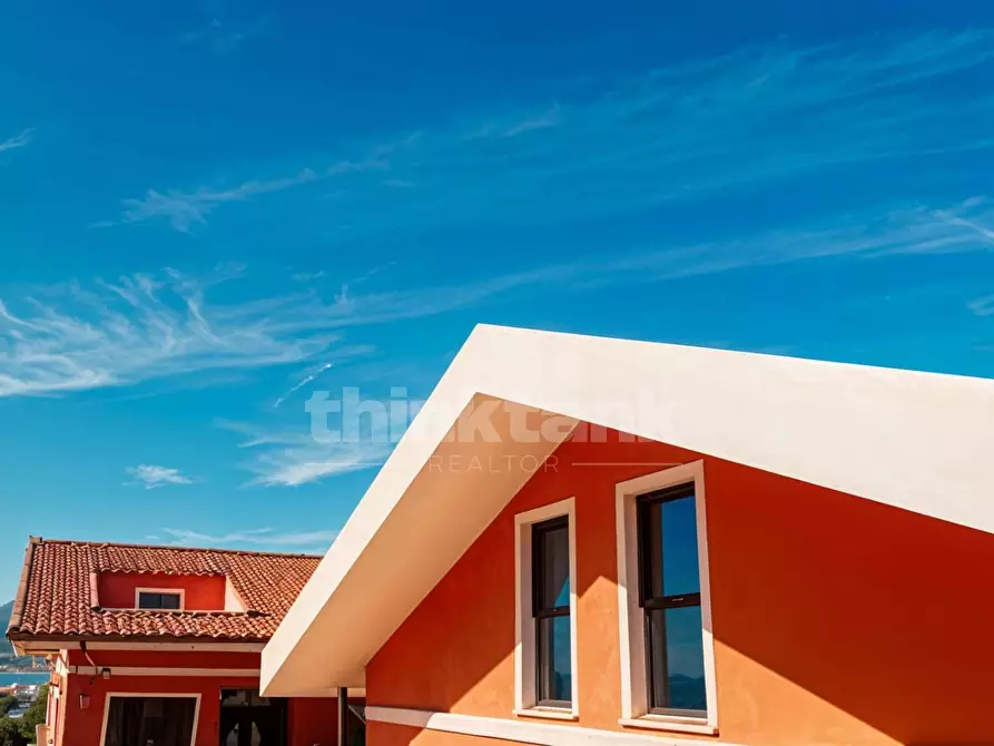 Immagine 14 di Villa in vendita  in Torre Faro snc a Messina