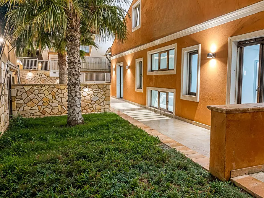 Immagine 31 di Villa in vendita  in Torre Faro snc a Messina