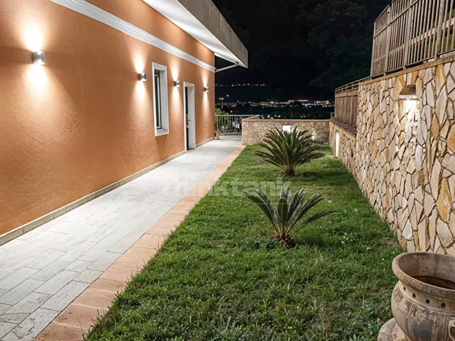 Immagine 34 di Villa in vendita  in Torre Faro snc a Messina