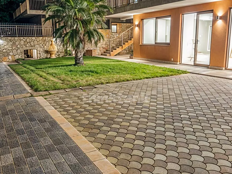 Immagine 36 di Villa in vendita  in Torre Faro snc a Messina