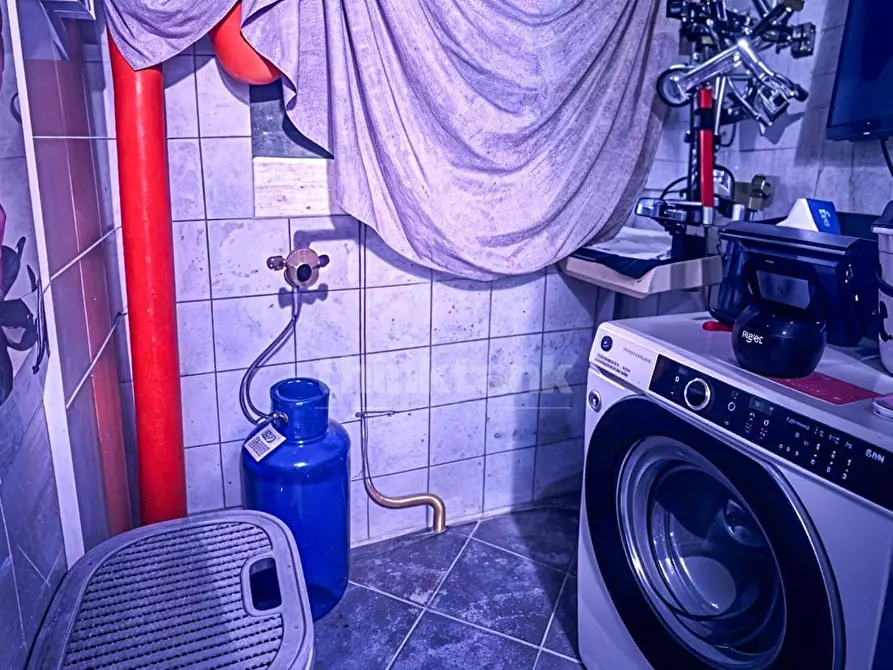 Immagine 10 di Appartamento in vendita  in Via D'amico snc a Catania