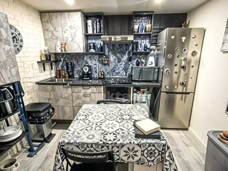 Immagine 4 di Appartamento in vendita  in Via D'amico snc a Catania