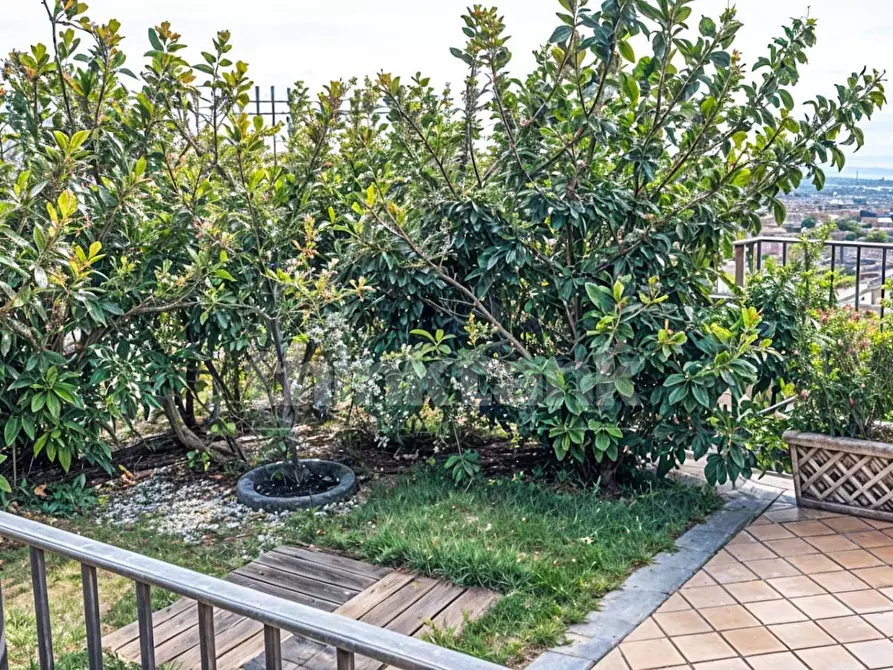 Immagine 29 di Villa in vendita  in canfarella snc a Gravina Di Catania