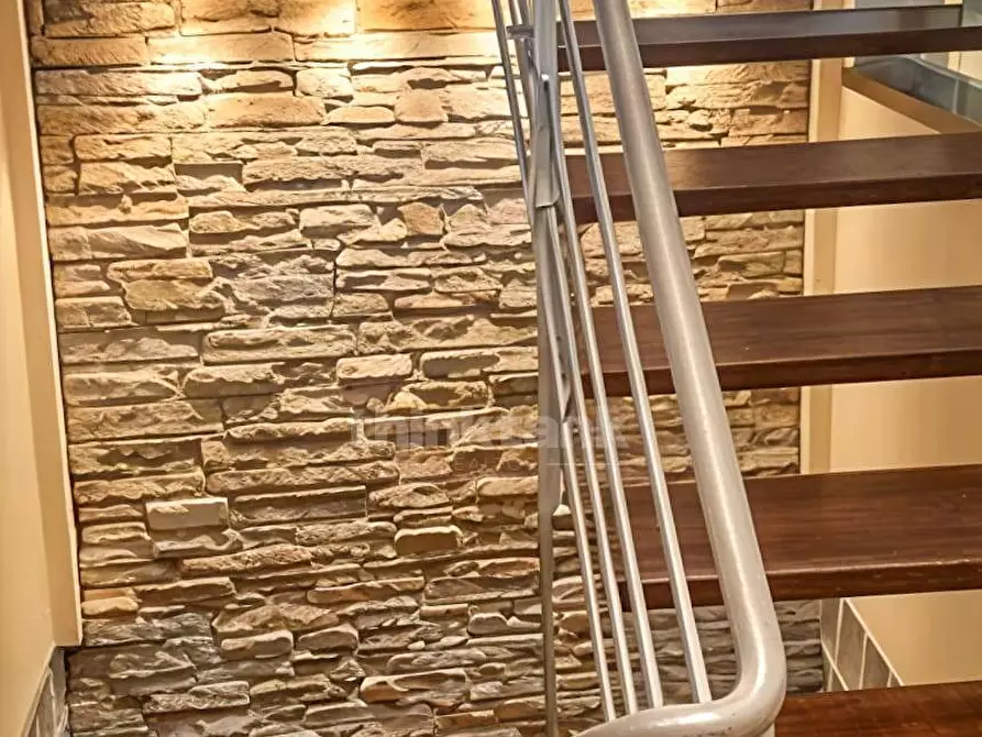 Immagine 18 di Villa in vendita  in canfarella snc a Gravina Di Catania