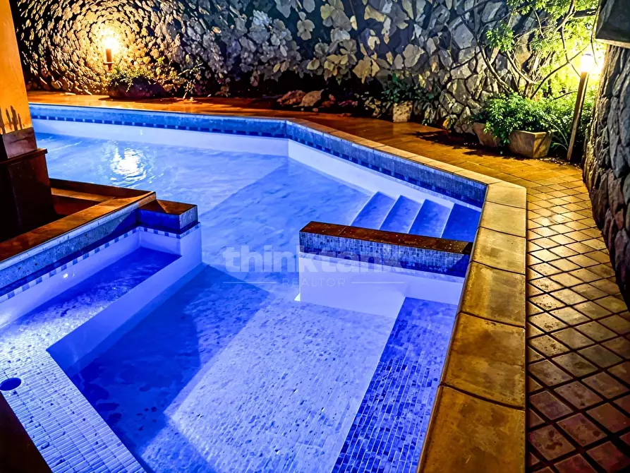 Immagine 36 di Villa in vendita  in canfarella snc a Gravina Di Catania