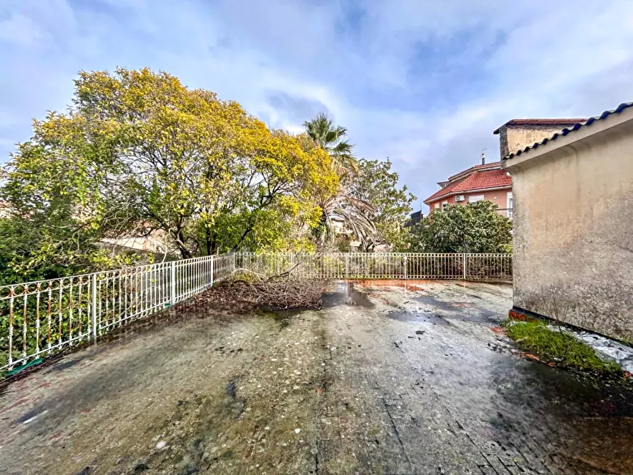 Immagine 30 di Villa in vendita  in Via Etnea 180 a Gravina Di Catania