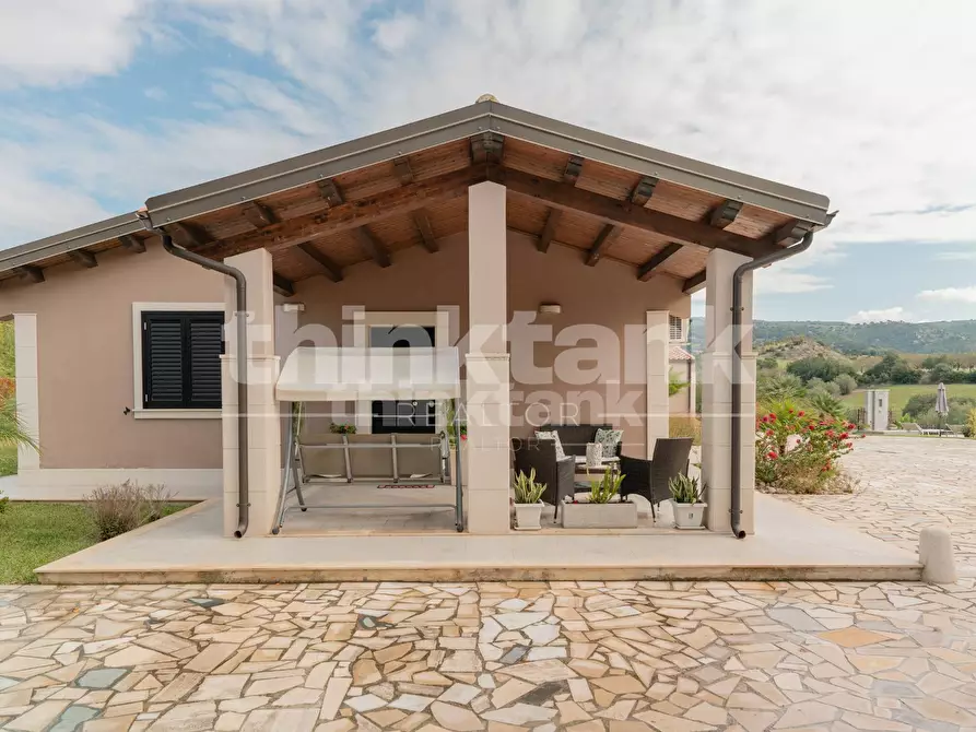 Immagine 5 di Villa in affitto  in Contrada Castelluccio snc a Noto