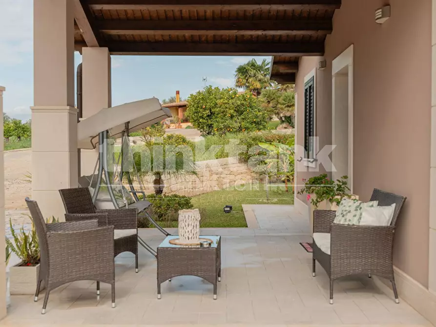 Immagine 54 di Villa in affitto  in Contrada Castelluccio snc a Noto