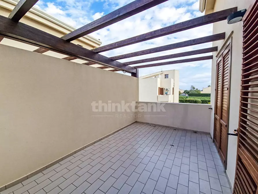 Immagine 29 di Villa in vendita  in Via del pellicano snc a Siracusa