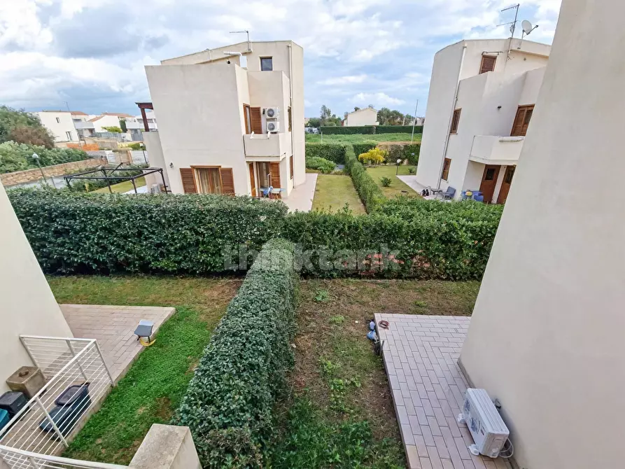 Immagine 31 di Villa in vendita  in Via del pellicano snc a Siracusa