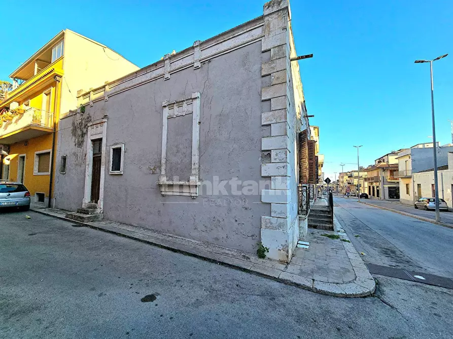 Immagine 14 di Villa in vendita  in Via Gonzaga 168 a Rosolini