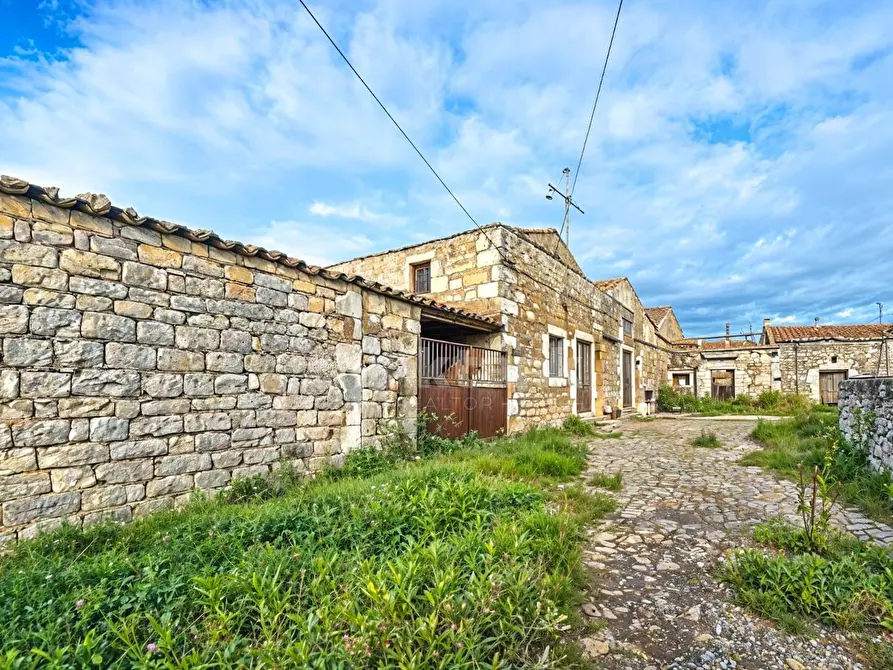 Immagine 3 di Rustico / casale in vendita  in Trebalate I a Modica