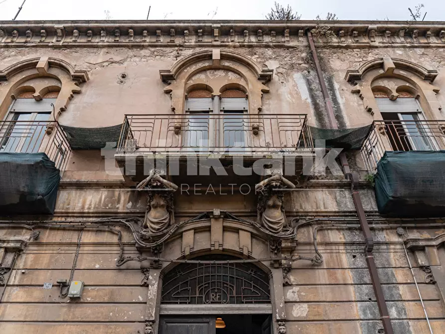 Immagine 3 di Palazzo in vendita  in via vittorio veneto snc a Modica