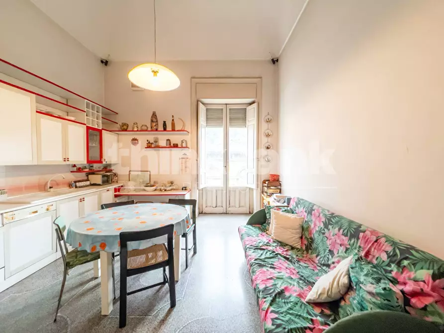 Immagine 24 di Palazzo in vendita  in via vittorio veneto snc a Modica