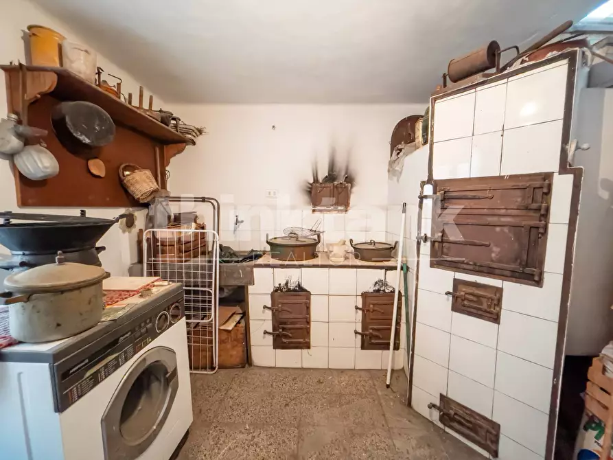 Immagine 32 di Palazzo in vendita  in via vittorio veneto snc a Modica