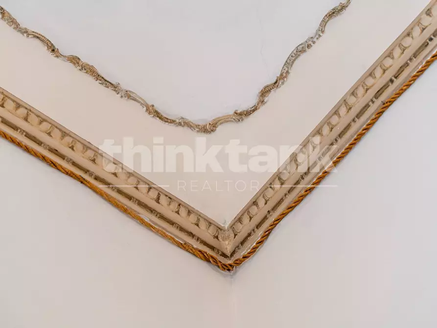 Immagine 22 di Palazzo in vendita  in via vittorio veneto snc a Modica