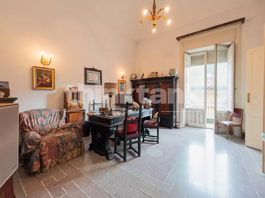 Immagine 18 di Palazzo in vendita  in via vittorio veneto snc a Modica