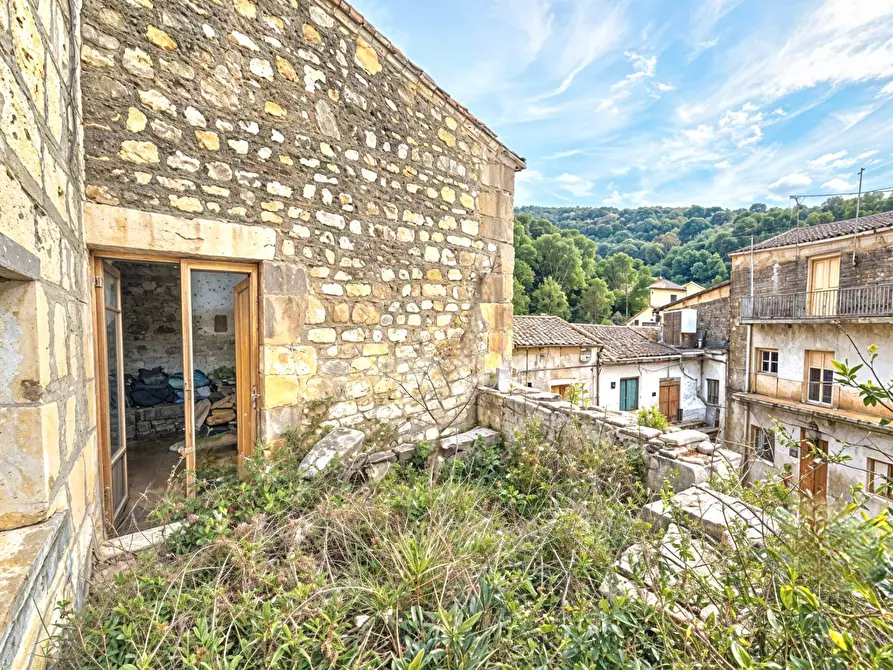 Immagine 4 di Villa in vendita  in Via Fontana a Modica