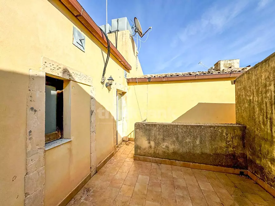 Immagine 9 di Appartamento in vendita  in via aurispa a Noto